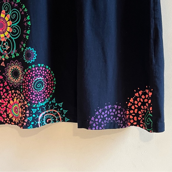 Coline - Fun dress mandala like pattern - Picture 4 of 7